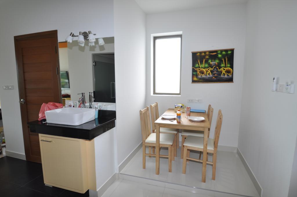Duangjai Residence - SHA Extra Plus Rawai Quarto foto